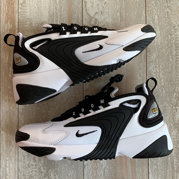 nwt nike zoom 2k